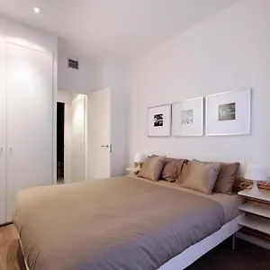 Apartment Med Ramblas, Barcelona